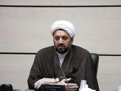 هیات علمی نباید دغدغه‌ای جز تعلیم و تربیت داشته باشد/ هیچ استادی را به خاطر انتقاد کردن اخراج نمی‌کنند/ در نشست‌های مقام معظم رهبری انتقادهای تندی از سوی دانشجویان و اساتید صورت می‌گیرد