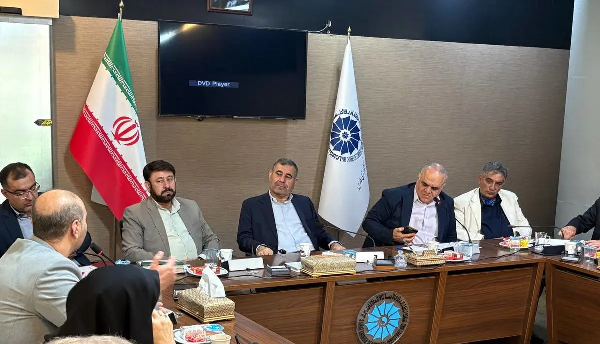 بخش خصوصی باید وارد میدان تصمیمسازی شود