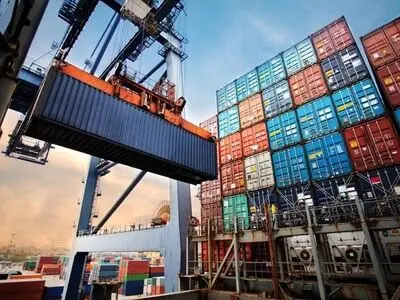 گمرکات استان مرکزی برای حمایت از فعالان اقتصادی منتظر دستور قضایی نباشد 