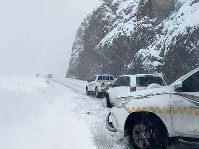 تردد خودروها در جاده‌های کوهستانی کهگیلویه و بویراحمد با زنجیرچرخ امکان‌پذیر است