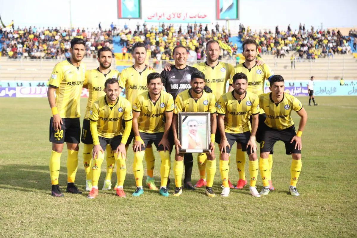 عصبانیت بازیکنان پارس پیش از جدال با پرسپولیس؛ تارتار 50 درصدی!