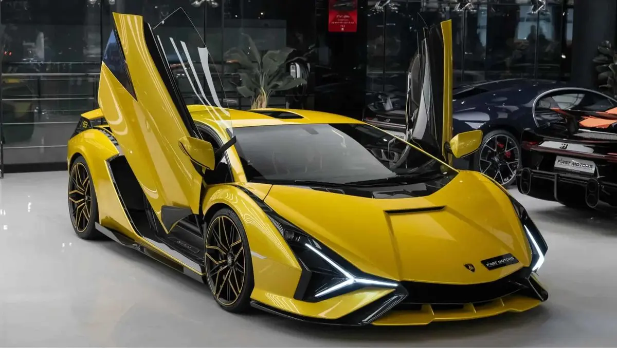 چند نفر در ایران لامبورگینی، مازراتی، پورشه و لندرور دارند؟ + اینفوگرافیک