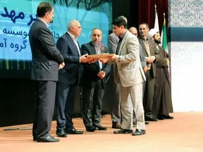 غدیر مهدوی، استاد نمونه شد 