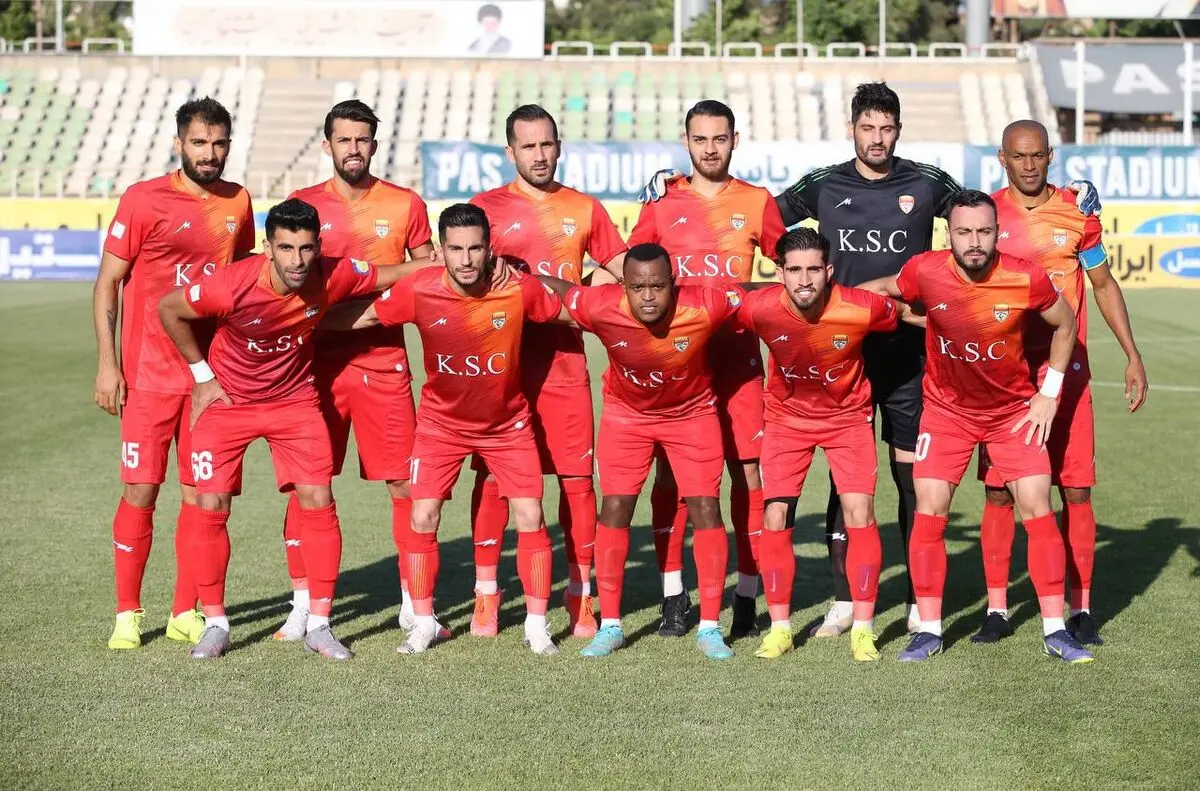برگزاری تمرین فولاد با ماسک و غبار 