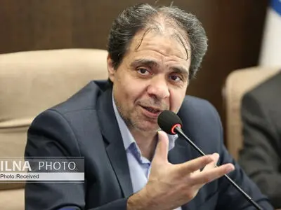 هر دهکی باید برمبنای میزان حقوق، حق‌بیمه بدهد/ پیشنهاد افزایش پلکانی حق بیمه برای متمولان
