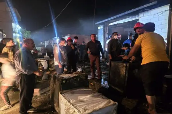 نجات معجزه‌آسای سه عضو یک خانواده از آتش‌سوزی مهیب در هندیجان