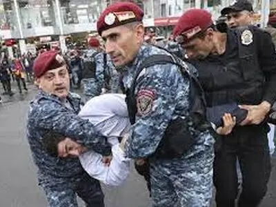 بازداشت ۷۳ نفر در جریان تظاهرات ضددولتی در ارمنستان