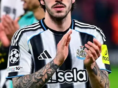 شرط ستاره ایتالیایی برای ماندن در نیوکاسل