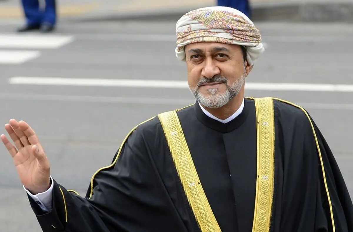 سلطان عمان با استقبال معاون اول رئیس‌جمهور وارد تهران شد