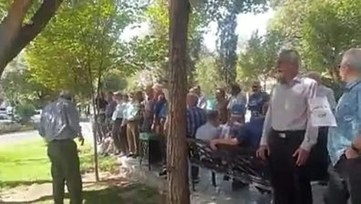 اعتراض بازنشستگان مخابرات ادامه دارد/ تجمع با مطالبه بهبود معیشت