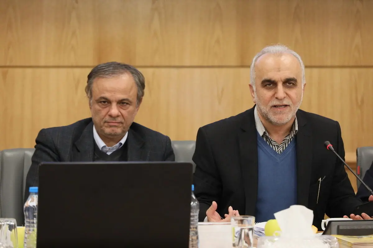 مردمی شدن اقتصاد به معنای اداره دولت با مالیات است
