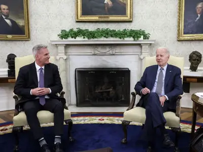 توافق بایدن و مک‌کارتی بر سر افزایش سقف بدهی