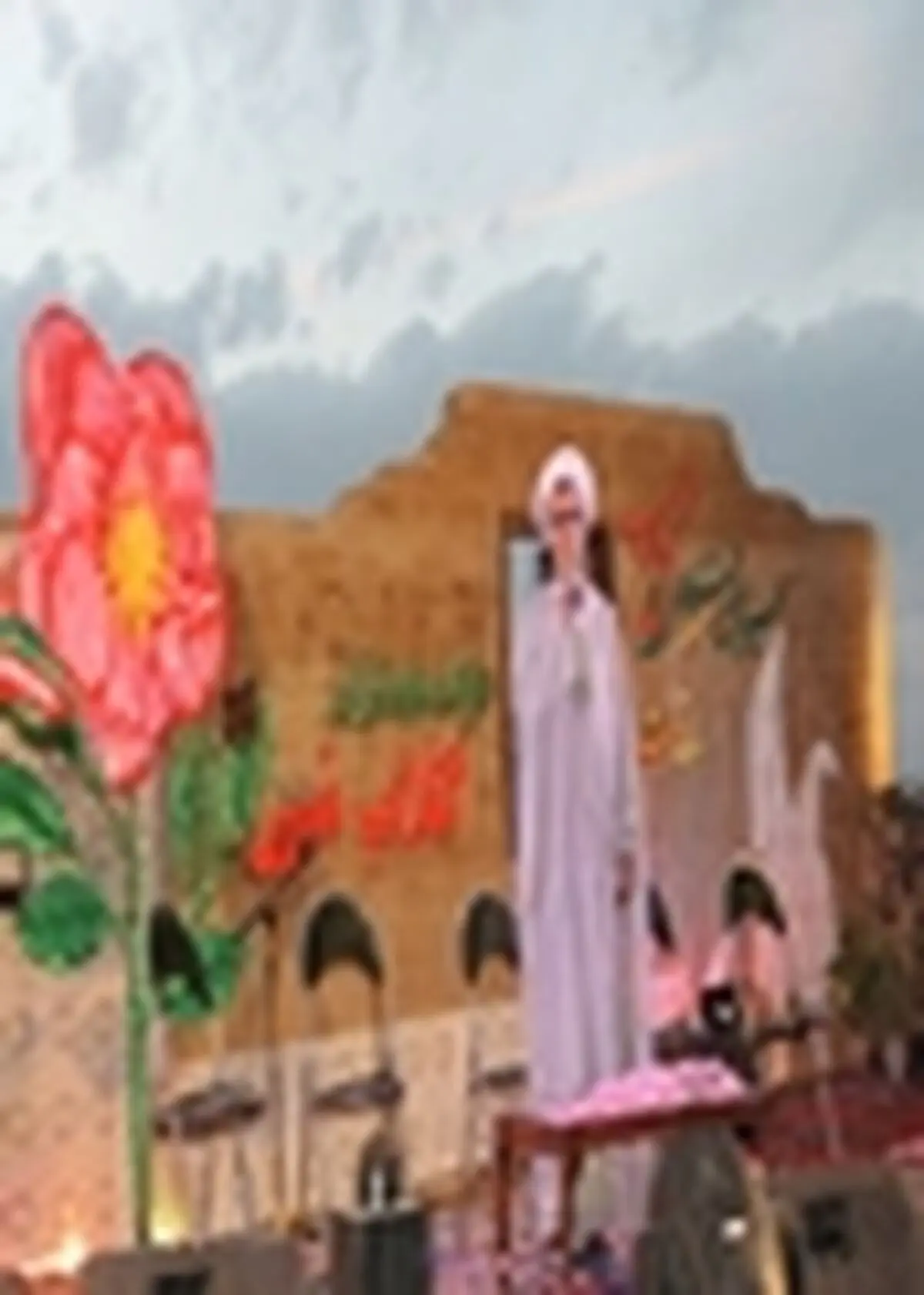 در سیزدهمین جشنواره گل و گلاب برزک ارزشها رعایت شد