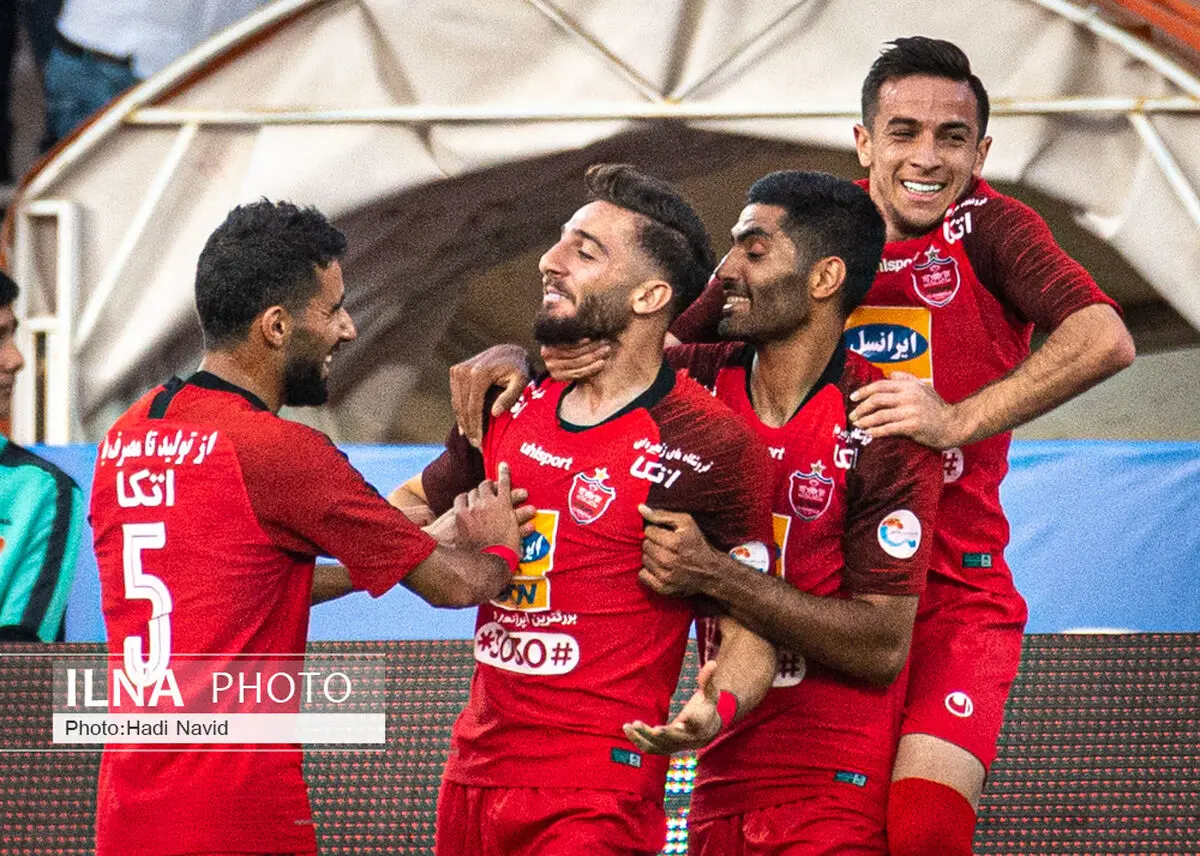 ادای نذر مدیرعامل پرسپولیس پس از برد دربی (عکس)