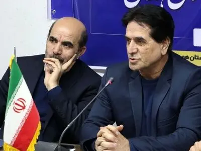 نیکخو: روال قانونی خروج دو خارجی از لیست طی نشده است