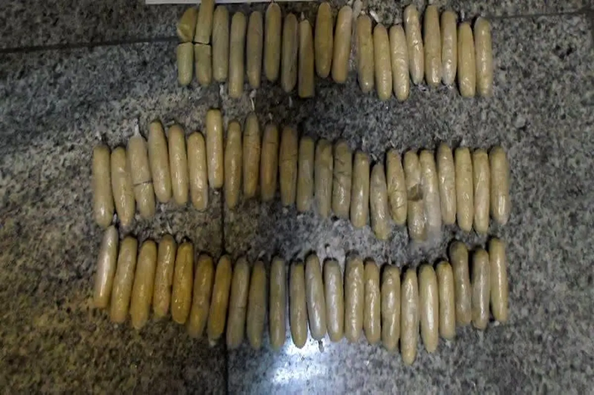 کشف ۱۱۱ بسته تریاک از معده سه مسافر در یک اتوبوس

