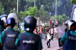 بازداشت‌ بیش از ۵۰۰ تن طی ناآرامی‌های داکا
