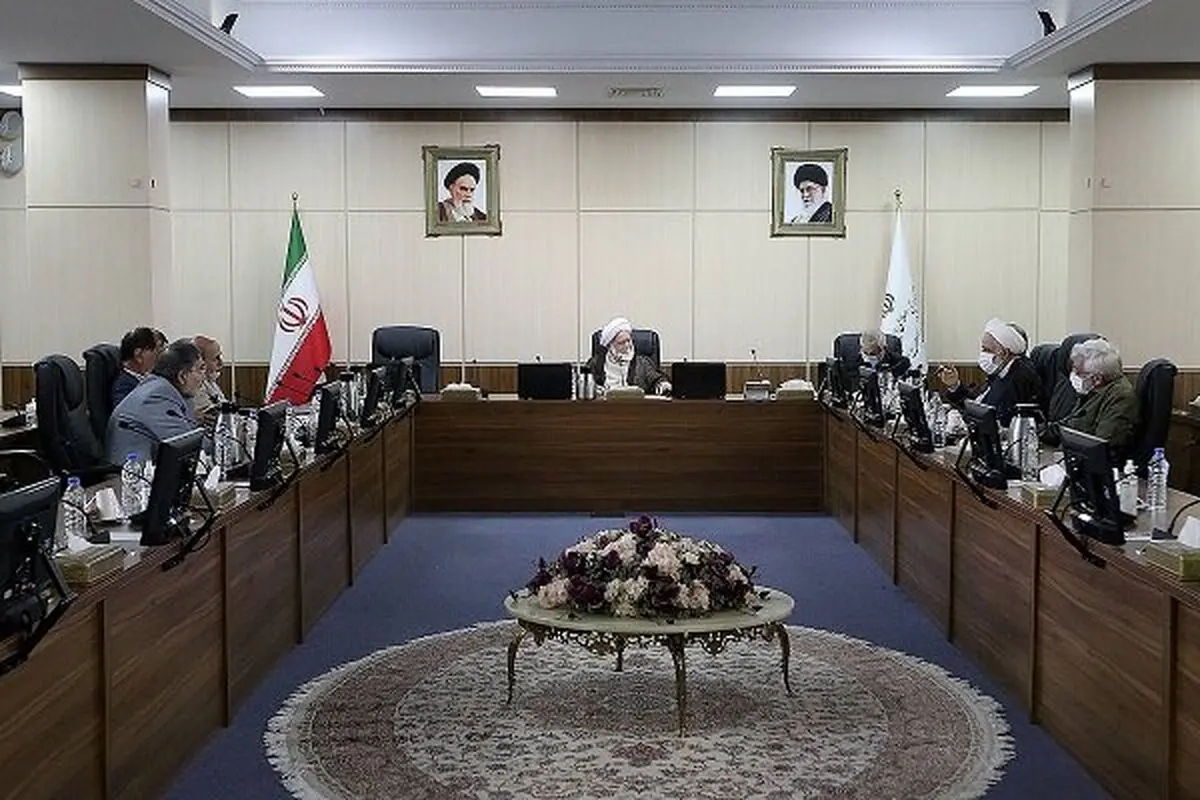 تاکید بر ضرورت پیگیری نگاه کلان به مسائل، همزمان با پیشبرد سیاست‌ها 