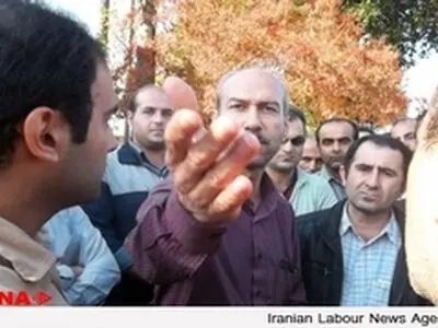 سومین تجمع کارگران کارخانه قطعات بتنی گیلان در مقابل کارخانه