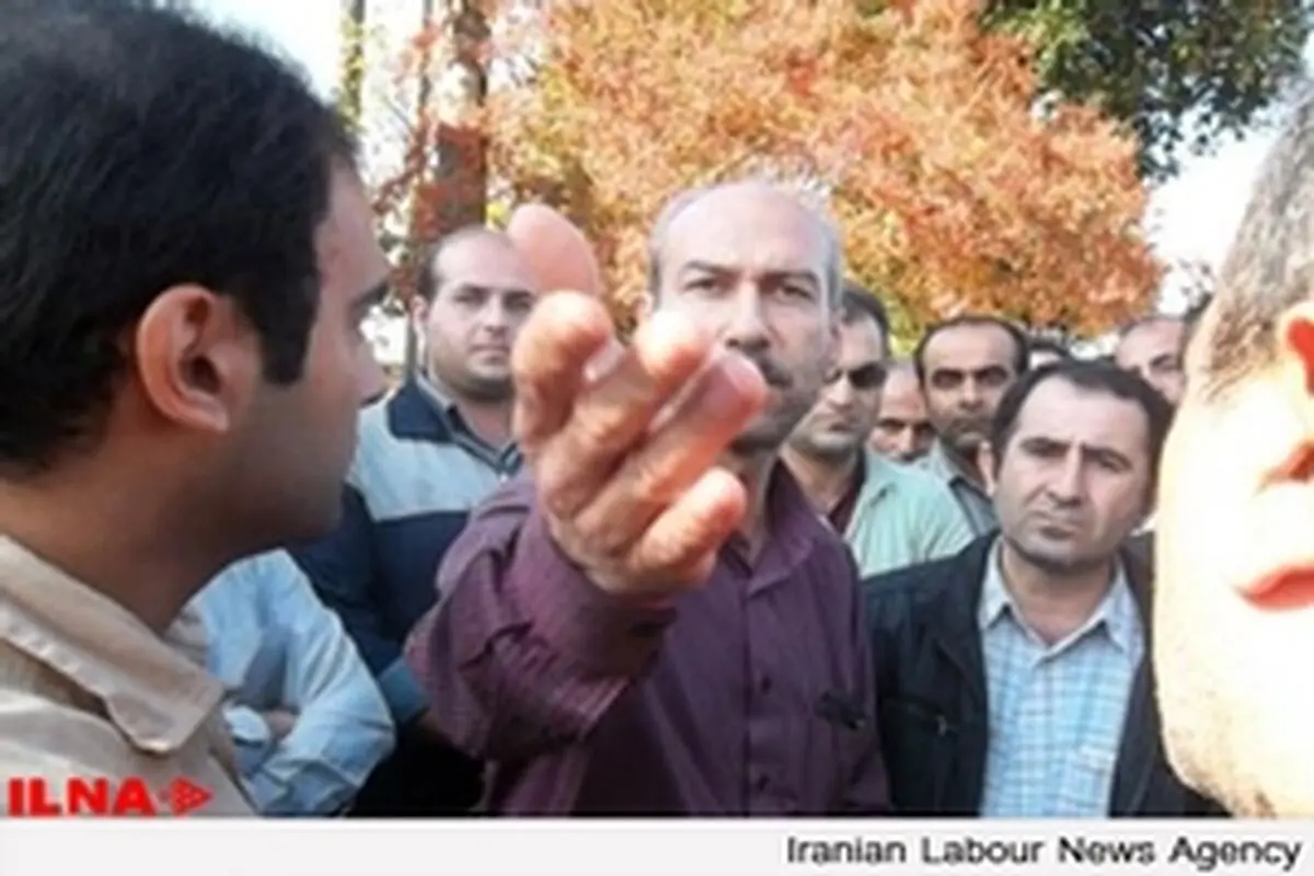سومین تجمع کارگران کارخانه قطعات بتنی گیلان در مقابل کارخانه