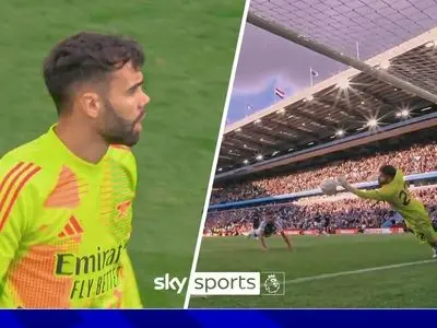 ویدئو: وقتی دروازه‌بان آرسنال معجزه می‌کند