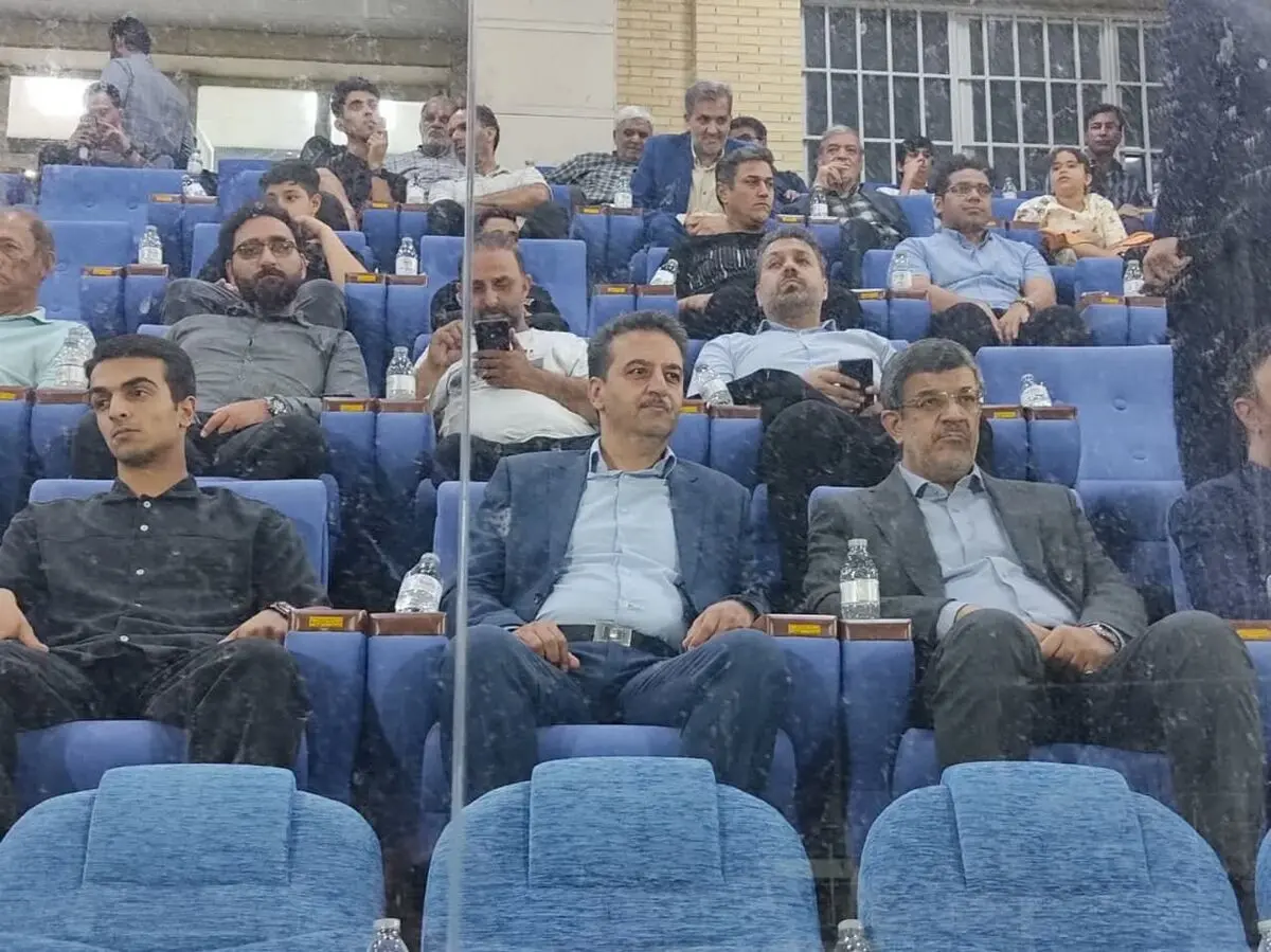 استاندار یزد: چمن استادیوم شهید نصیری کامل تعویض می‌شود