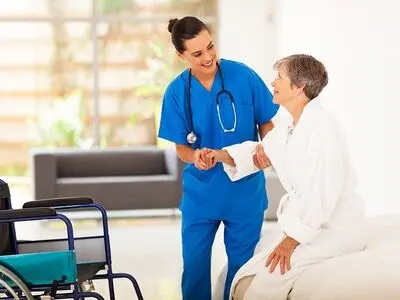 شرکت خدمات پرستاری و پزشکی در منزل، همیار سلامت را بشناسید!