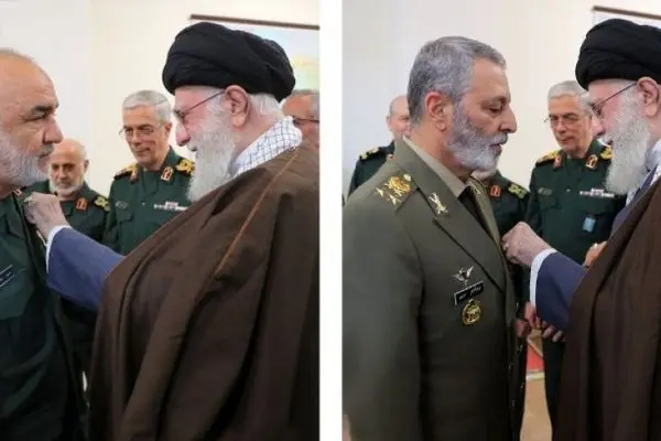 قائد الثورة الإسلامیة یقلد قائدي الجیش و حرس الثورة وسام الفتح