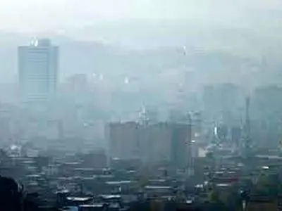 وضعیت هوای اصفهان قرمز است