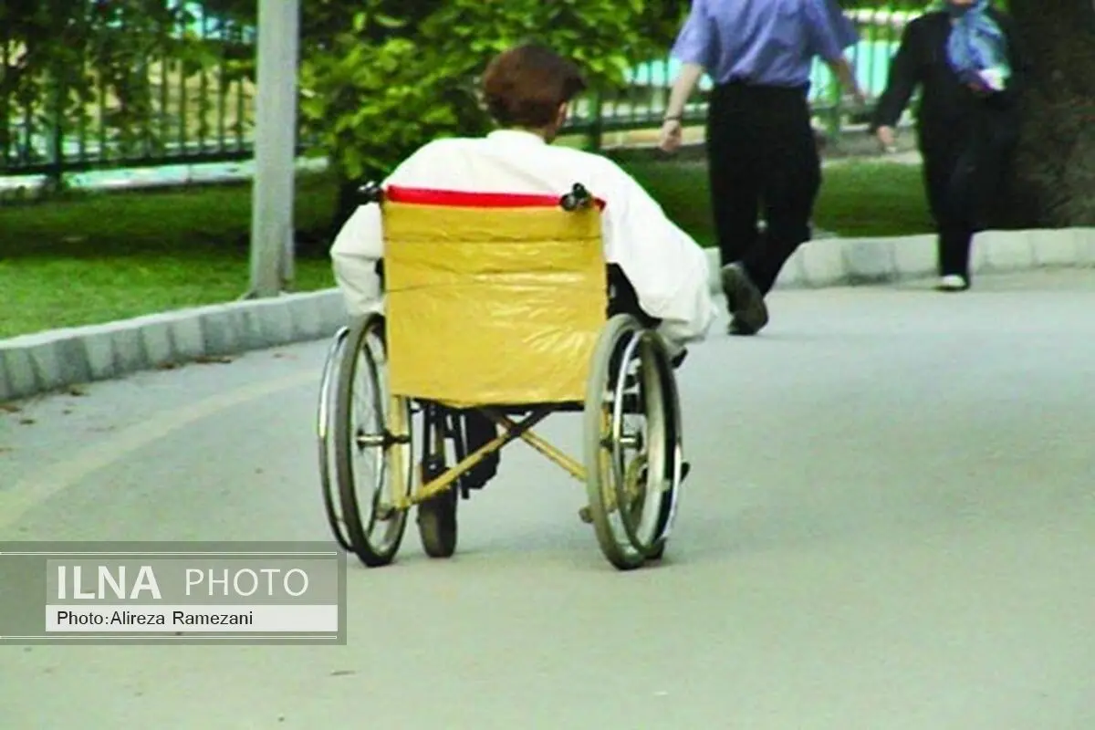 معلولان از خدمات شهروندی عادی محروم هستند