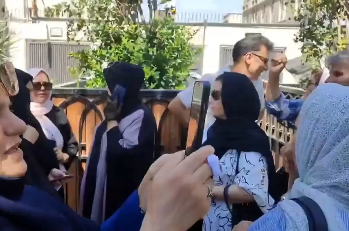 تجمع بازنشستگان فرهنگی ۱۴۰۰ مقابل سازمان برنامه و بودجه