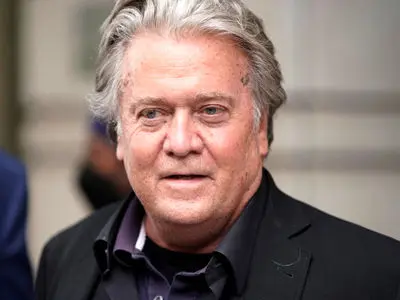 آمریکا باید به تمامی حمایت‌های نظامی از اوکراین پایان دهد