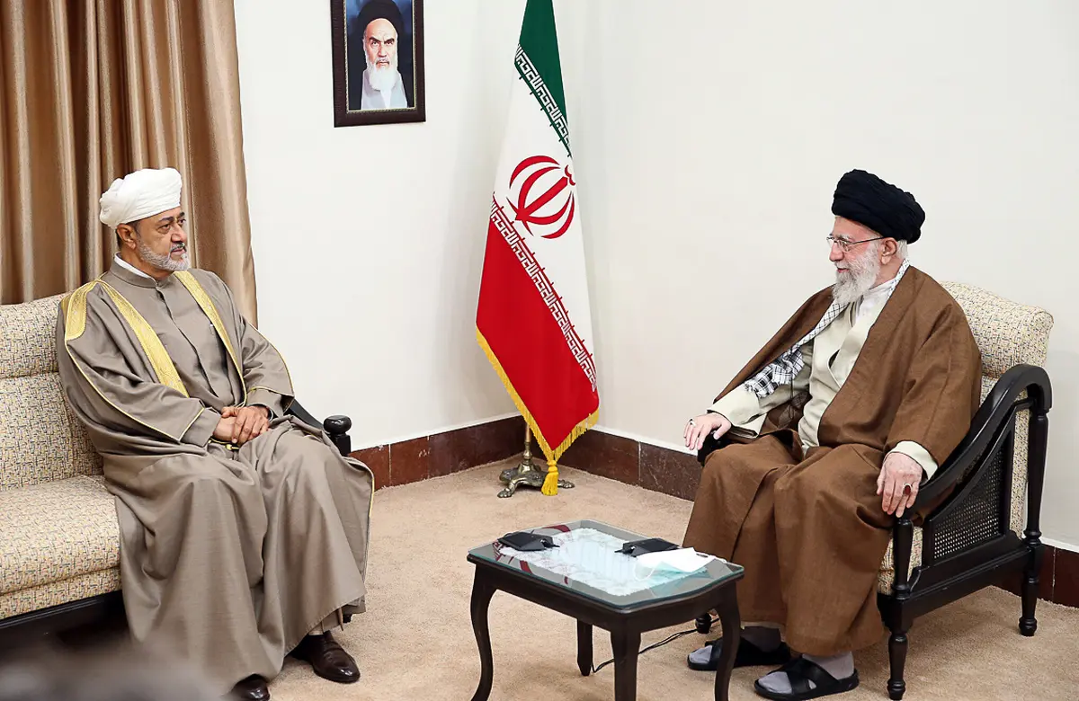 Supreme Leader meets Oman's Sultan Haitham
