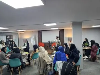 دیدار معاون رئیس‌جمهور با نویسندگان زن کارزارهای پرامضا و کنش‌گران مطالبات زنان و خانواده