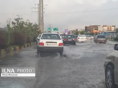 مدیریت شهری نسبت به مناسب سازی معابر و آزادسازی پیاده‌روها کوشاتر عمل کند