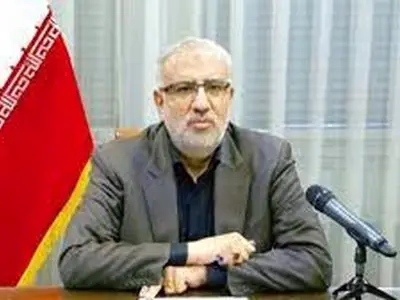 وزیر النفط الإیراني: 80% من معدات البتروکیماویات هي محلیة الصنع/ الإنتاج الیومي 500 ألف برمیل من النفط من الحقول المشترکة