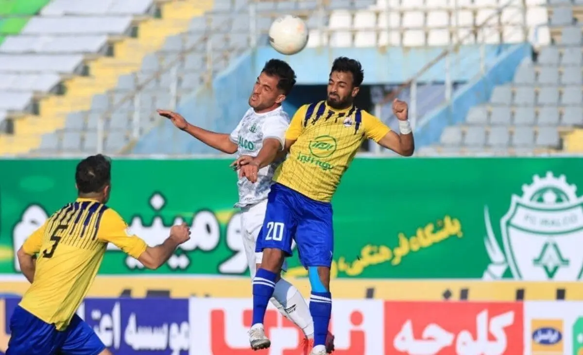 قبل از گل نفت خطا و اوت شد؟ (عکس)