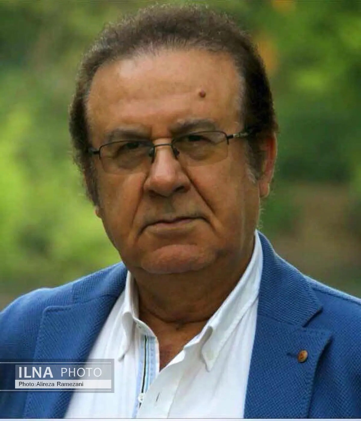 علی رستمیان «طراحی آواز» را بررسی می‌­کند