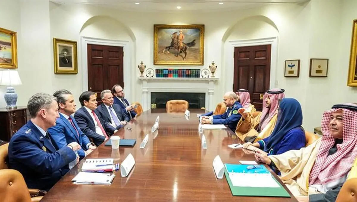 دیدار وزیر دفاع عربستان با مقامات آمریکایی 