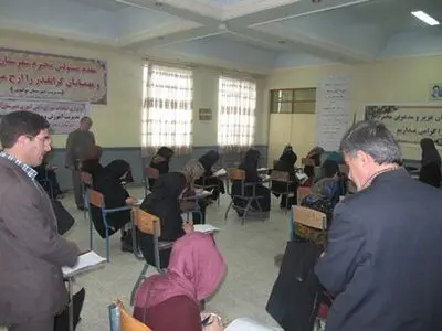 شرکت بیش از 400 سوادآموز بوکانی در آزمون پایانی دوره انتقال