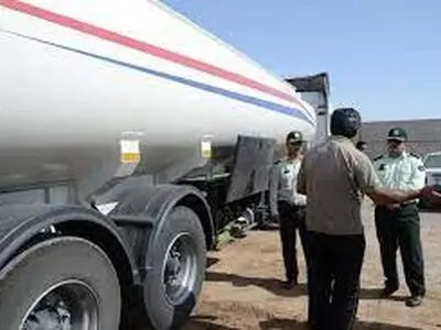 کشف 125 هزار لیتر سوخت قاچاق در عملیات مشترک پلیسی مرکزی و خوزستان
