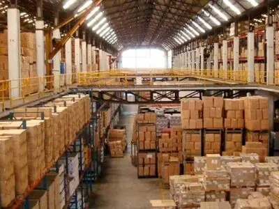 ضربه پلیس به انبار کالای قاچاق در جنوب تهران