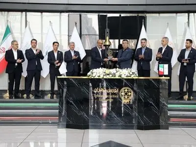 پنج سال همراهی پتروشیمی بوعلی سینا با بازار سرمایه؛ شفافیت، بهره‌وری و توسعه پایدار در مسیر رشد مستمر