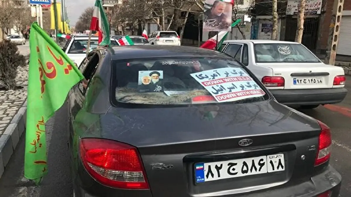 راهپیمایی خودرویی یوم اله 22بهمن در همدان برگزارشد