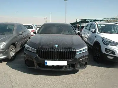 کشف خودروهای میلیاردی قاچاق توسط پلیس فرودگاه