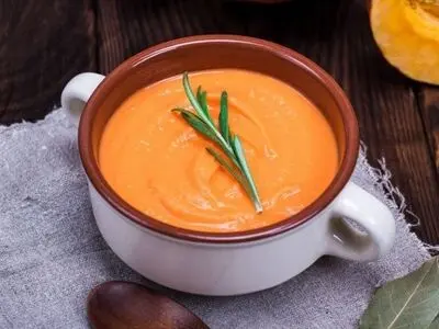 طرز تهیه سوپ پرتقال به ۲ روش ساده و خامه ای