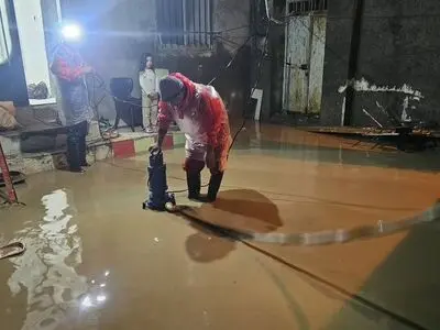 امدادرسانی هلال‌احمر به ۳۶ خانوار در پی سیلاب گلستان