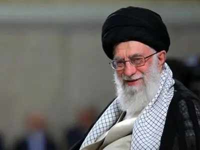 قائد الثورة: رسالة الشهداء یجب ان تعزز وحدة الشعب وشعور المسؤولین بالمسؤولیة