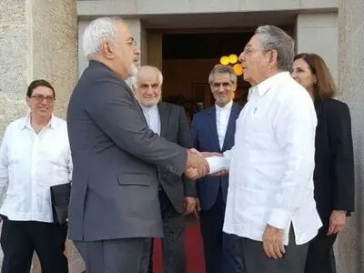 فیلم / دیدار ظریف با رائول کاسترو