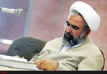 برای بقای موجودیت نیاز به نوسازی است/ نظرسنجی‌ها می‌گوید اقبال به احمدی‌نژاد خیلی زیاد است/ همه آزادند در صحنه بیایند